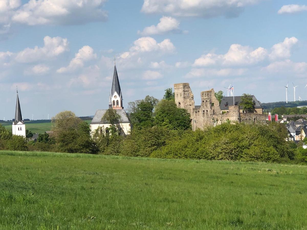 Am Apfelbaum, Ein Ferienhaus Zwischen Rhein Und Mosel Kastellaun Buitenkant foto